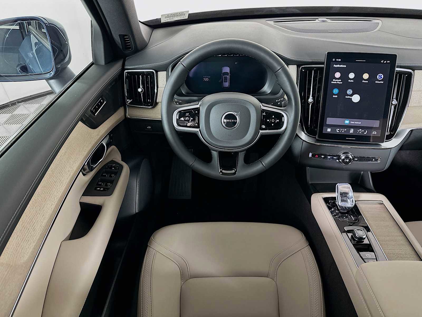 New 2026 Volvo XC90 B6 Plus w/ Protection Package Premier image 20