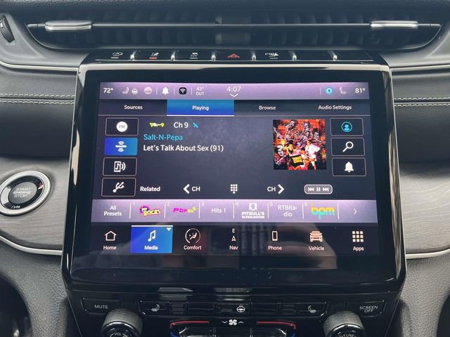 Certified 2023 Jeep Grand Cherokee Limited w/ Black Appearance Package image 31