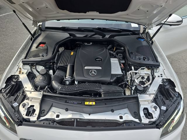 Used 2019 Mercedes-Benz E 300 image 32