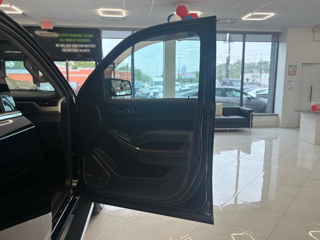 Used 2018 Chevrolet Tahoe LT w/ LT Signature Package AWD/4WD image 41