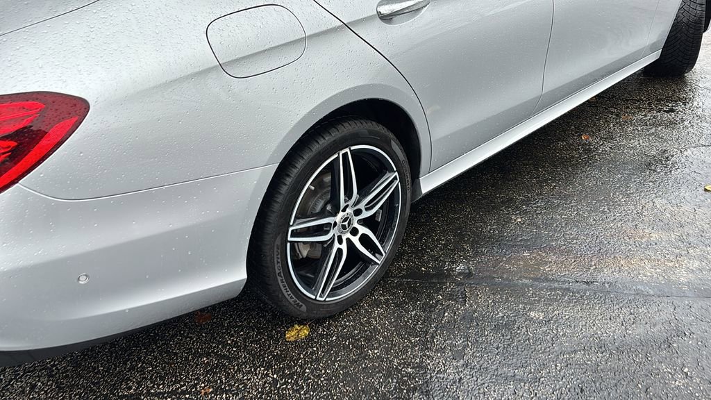 Used 2020 Mercedes-Benz E 350 4MATIC Sedan image 8