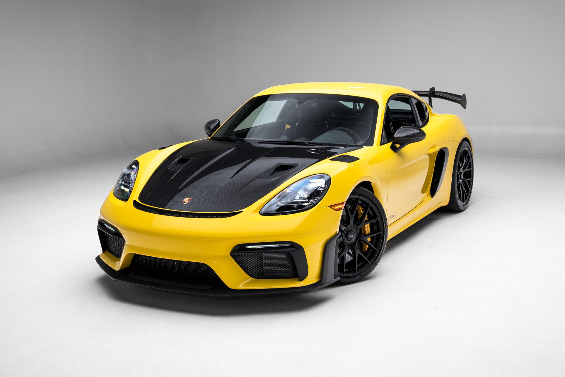 Used 2024 Porsche 718 Cayman GT4 RS RWD image 21
