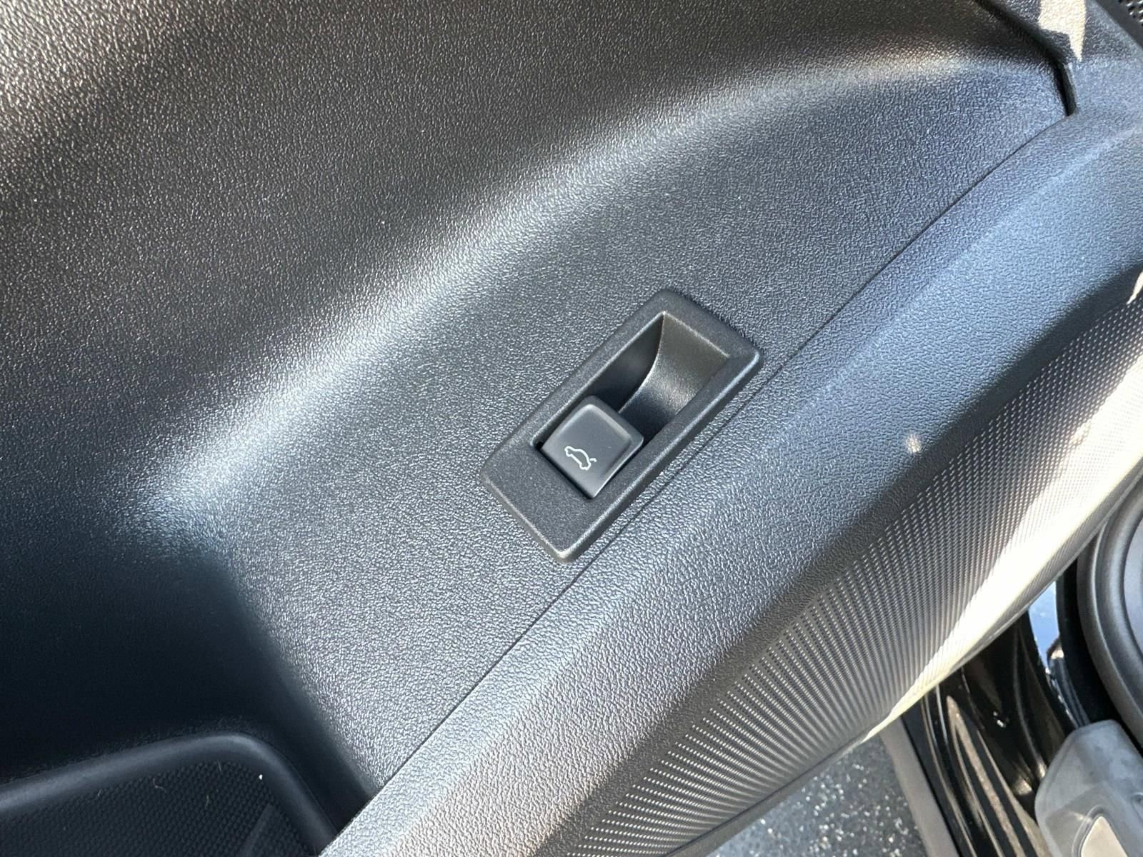 New 2025 Audi Q5 Premium Plus image 12