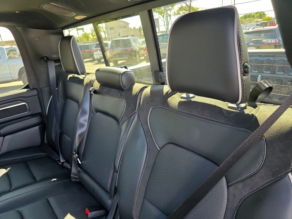 New 2026 RAM 1500 Laramie AWD/4WD image 6