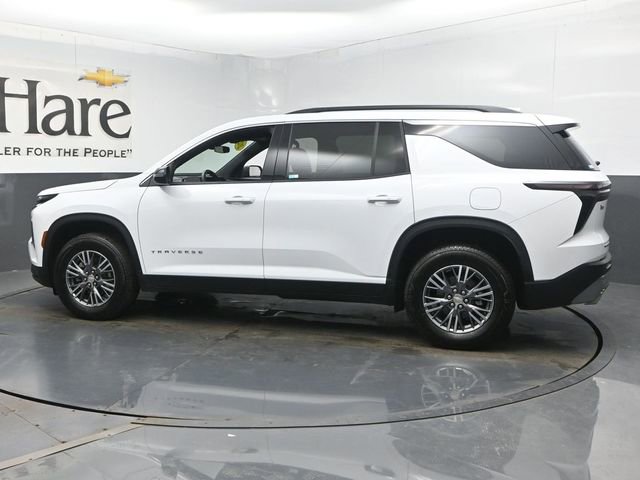 Used 2025 Chevrolet Traverse LT image 53