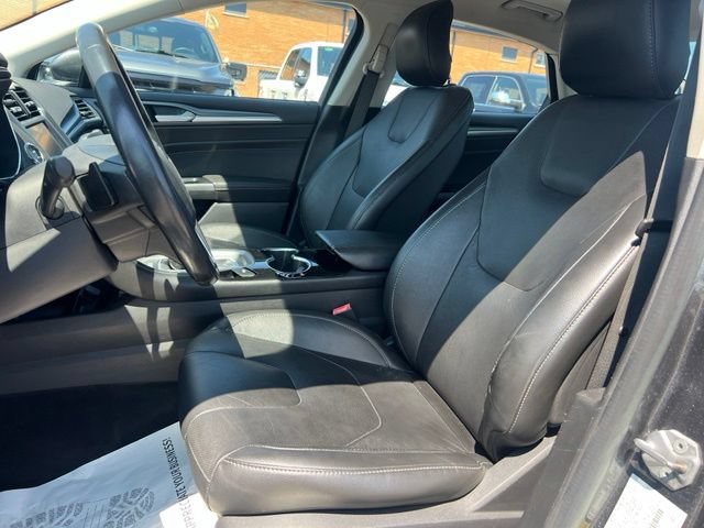 Used 2015 Ford Fusion Titanium FWD image 20
