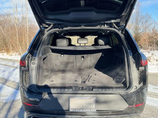 Certified 2025 Land Rover Range Rover Sport SE image 7