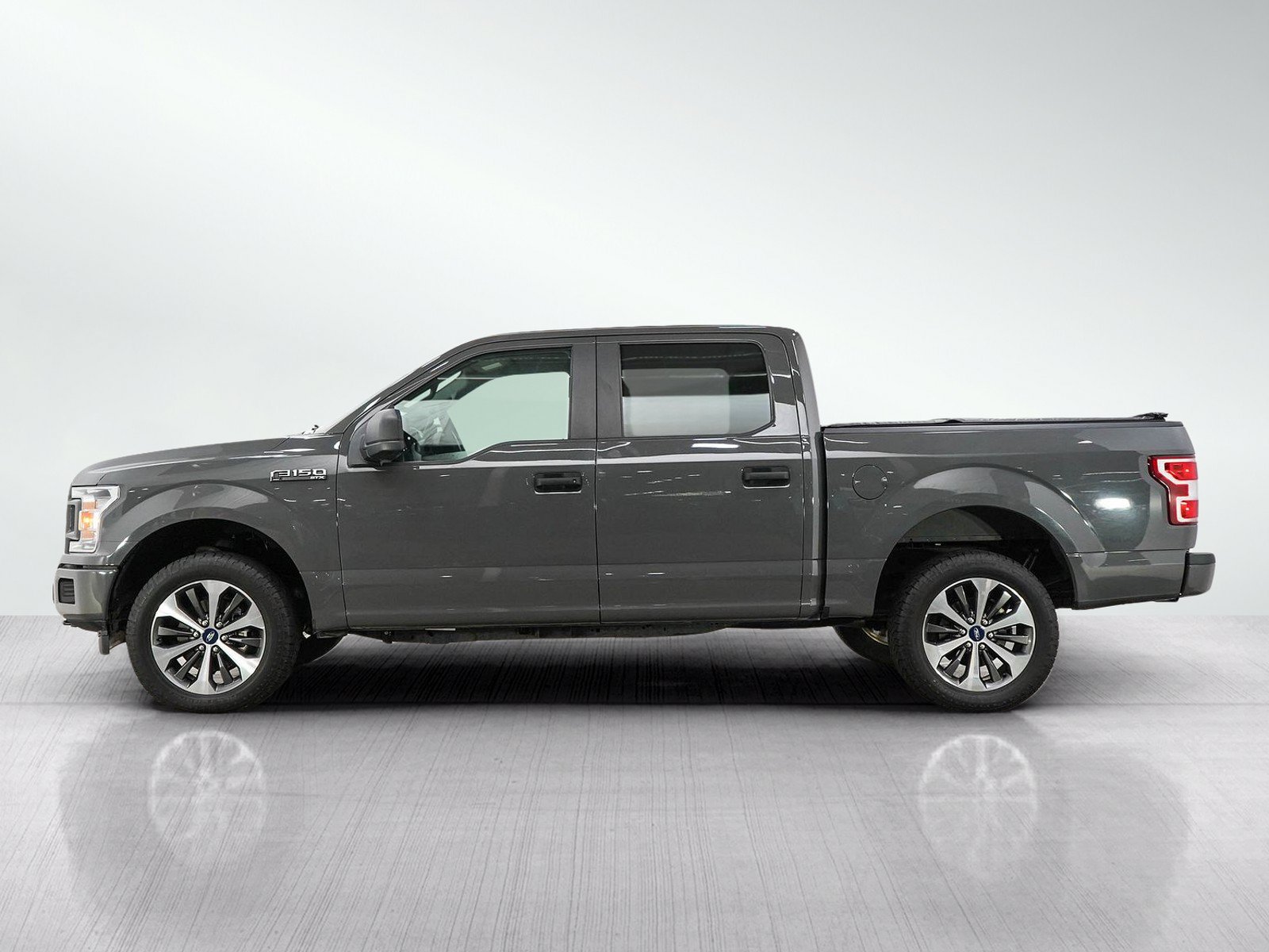 Used 2020 Ford F150 XL w/ Equipment Group 101A Mid AWD/4WD image 2