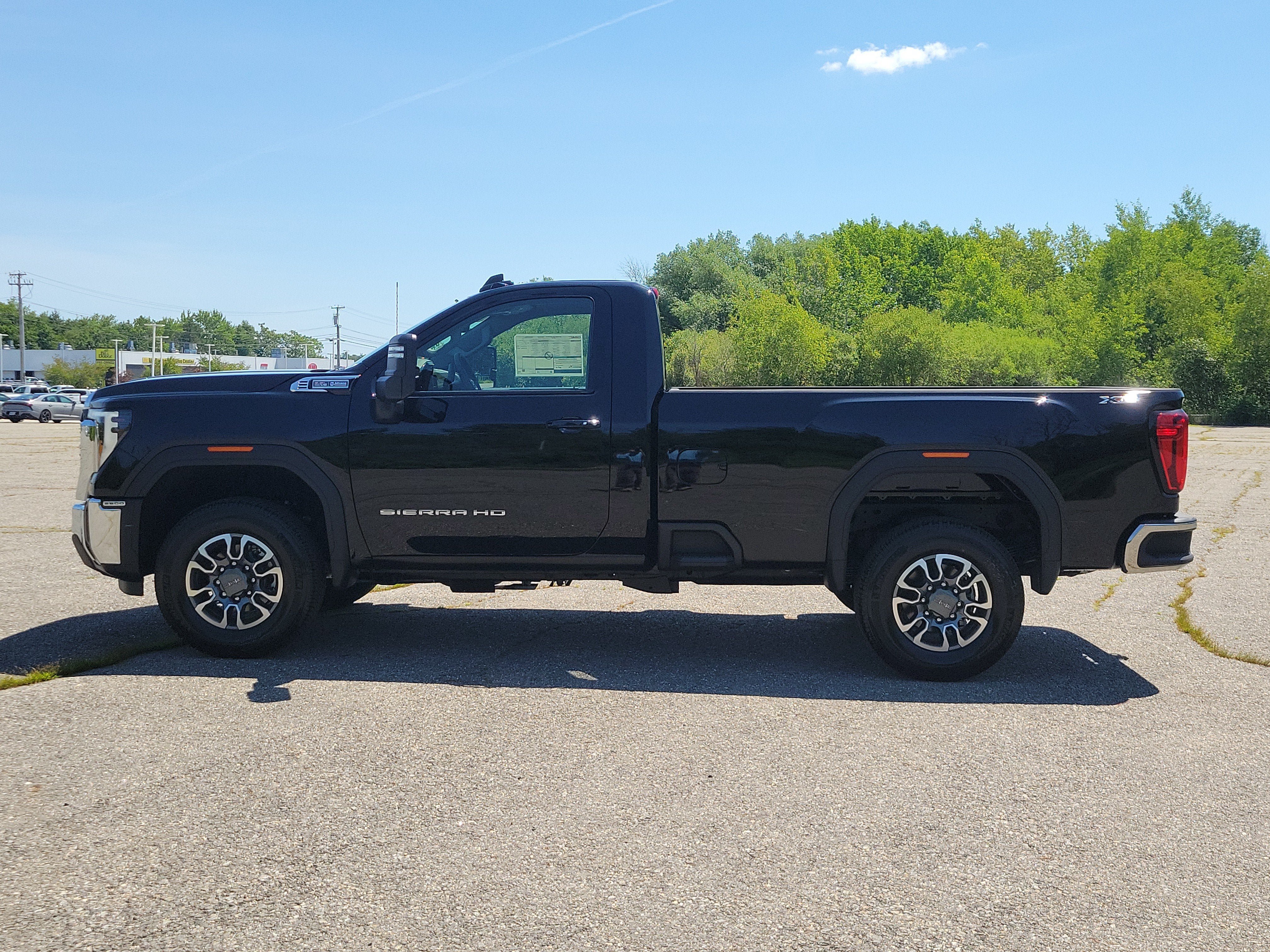 New 2026 GMC Sierra 2500 SLE w/ SLE Convenience Package AWD/4WD image 2