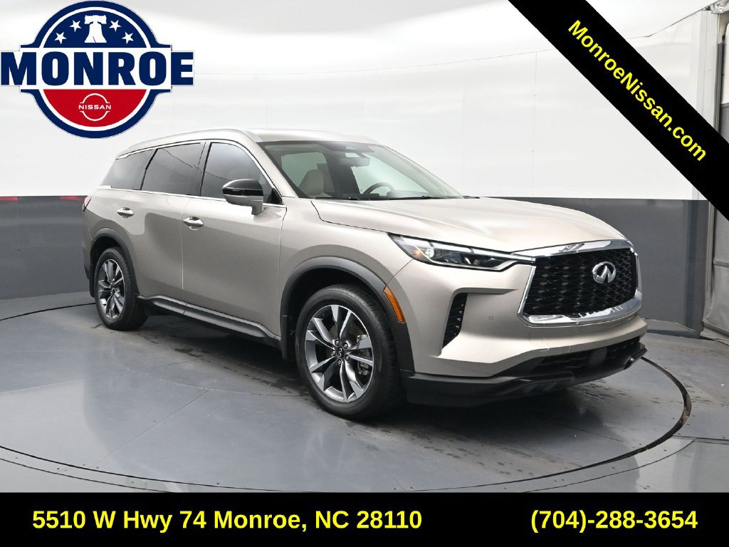 Used 2023 INFINITI QX60 Luxe w/ Vision Package AWD/4WD image 1