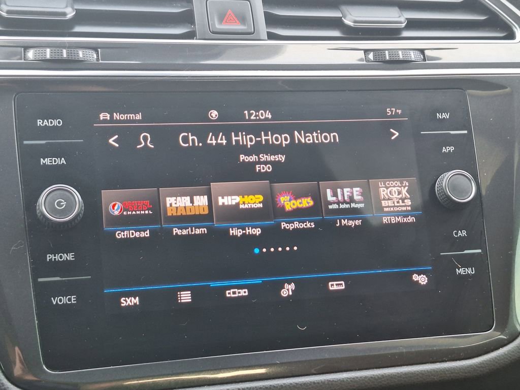 Used 2022 Volkswagen Tiguan SEL R-Line image 19