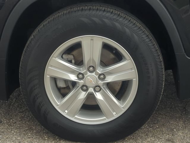 Used 2022 Chevrolet Trax LS w/ Tint and Cruise Package AWD/4WD image 10
