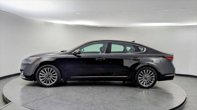 Used 2019 Kia Cadenza Premium image 3