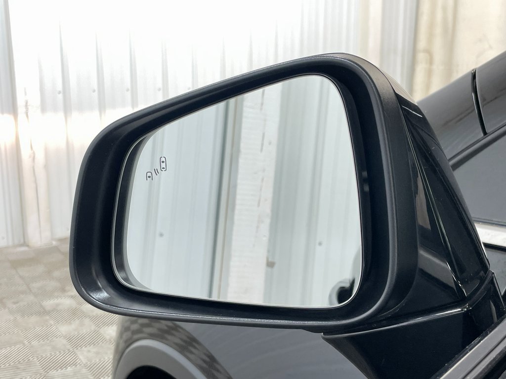 Certified 2019 Buick Encore Sport Touring w/ Safety Package image 31