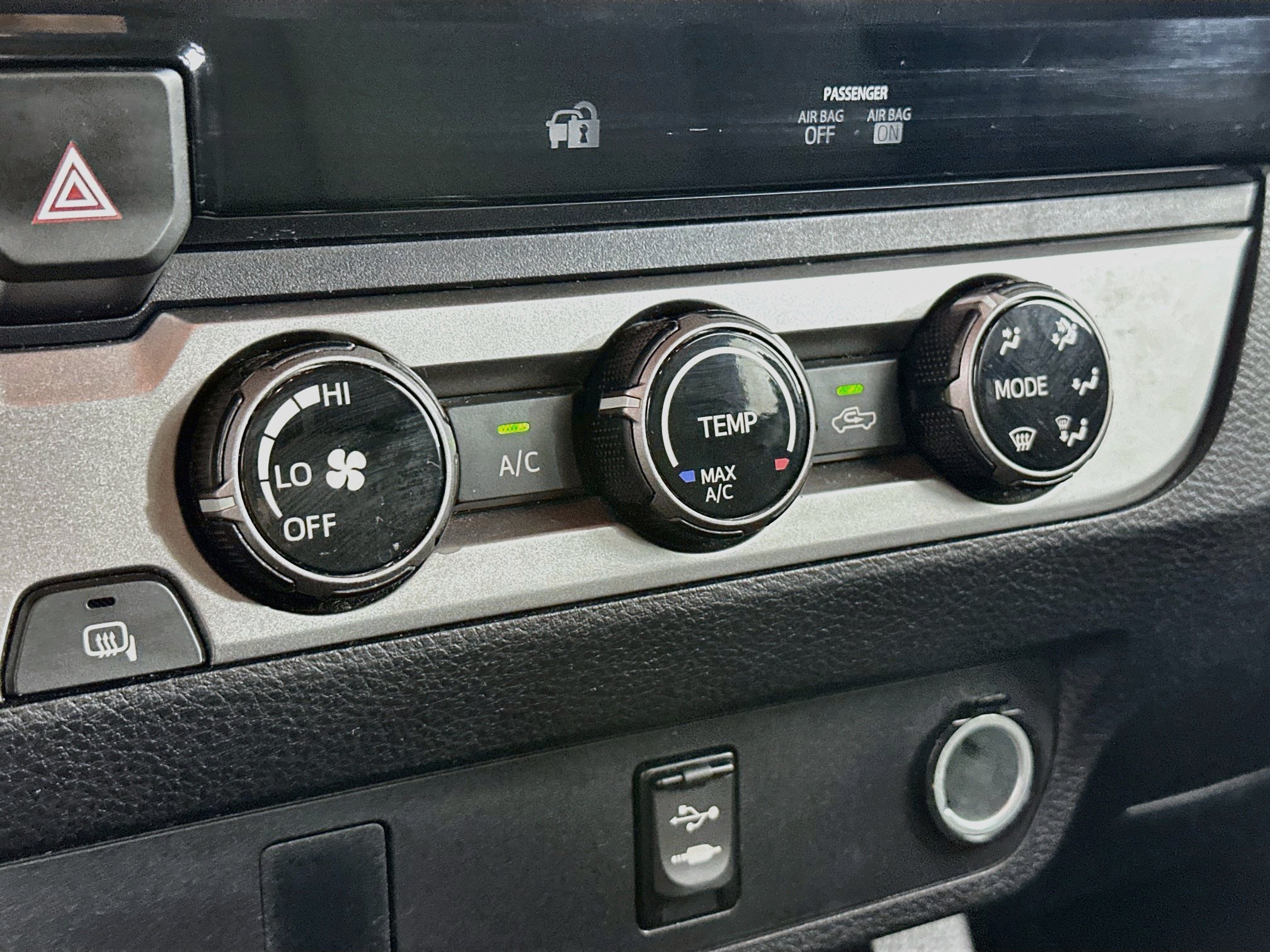 Used 2016 Toyota Tacoma SR5 RWD image 23