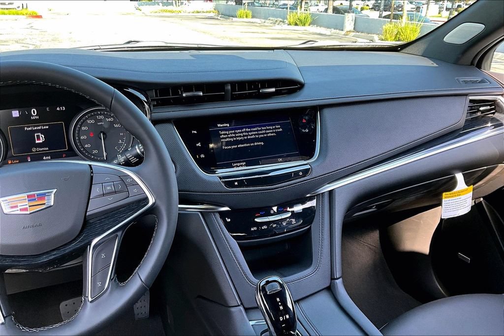 New 2026 Cadillac XT5 Premium Luxury w/ LPO, ONYX Package FWD image 8