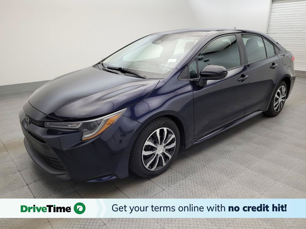 Used 2023 Toyota Corolla LE FWD image 1