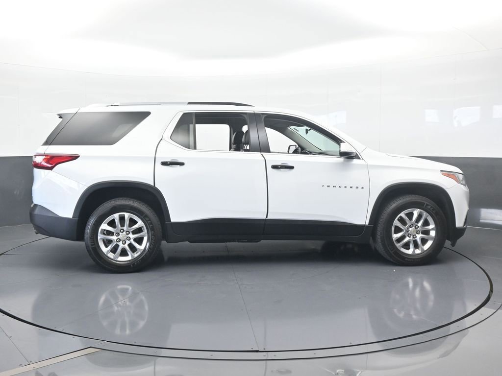 Used 2018 Chevrolet Traverse LT image 7