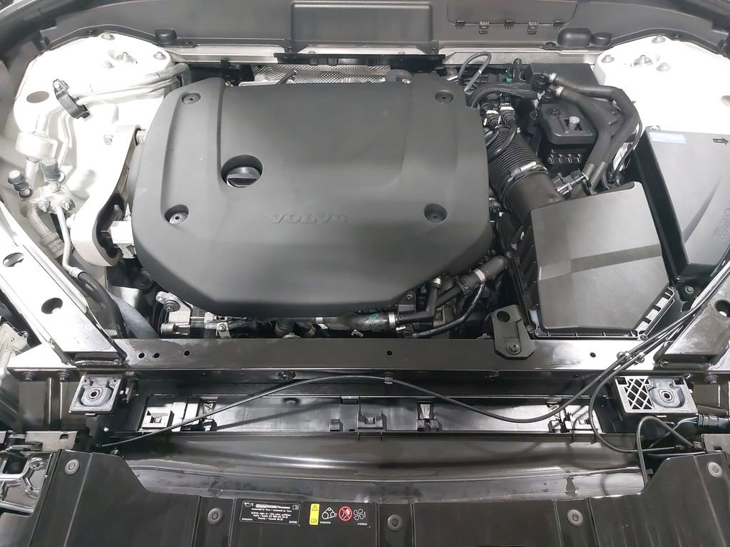 Used 2023 Volvo XC60 B6 Ultimate image 33
