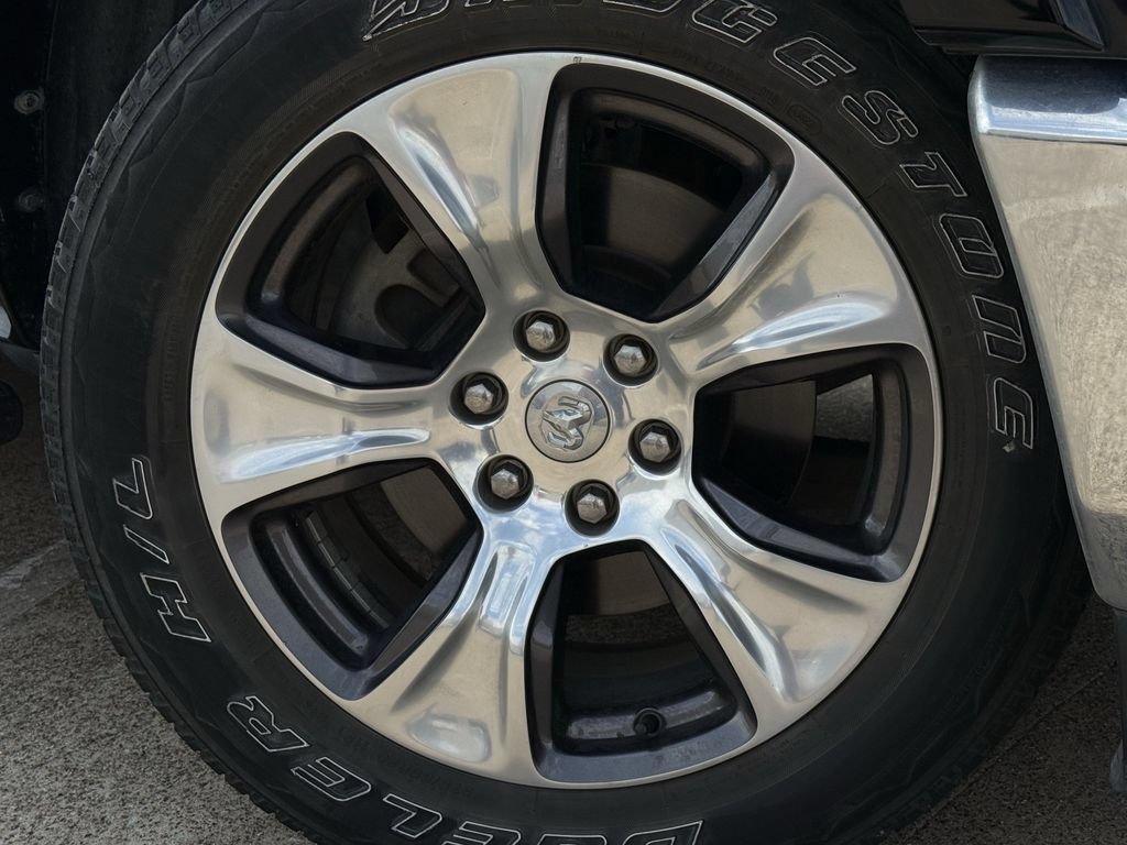 Used 2019 RAM 1500 Laramie RWD image 10