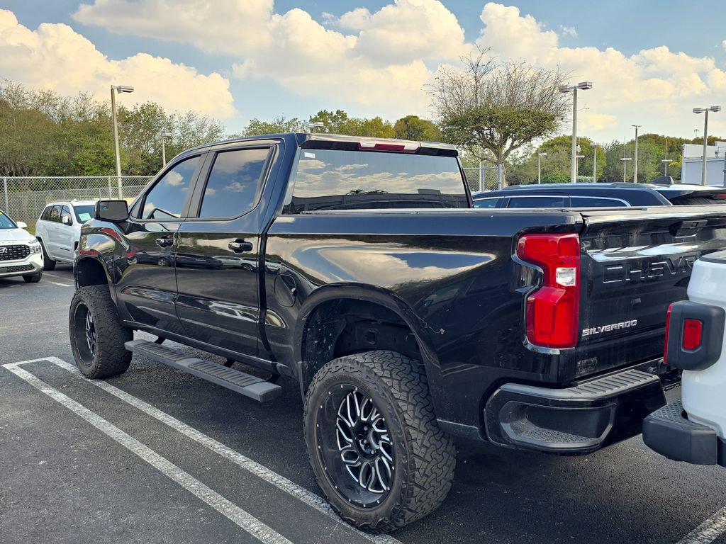 Used 2021 Chevrolet Silverado 1500 RST image 3