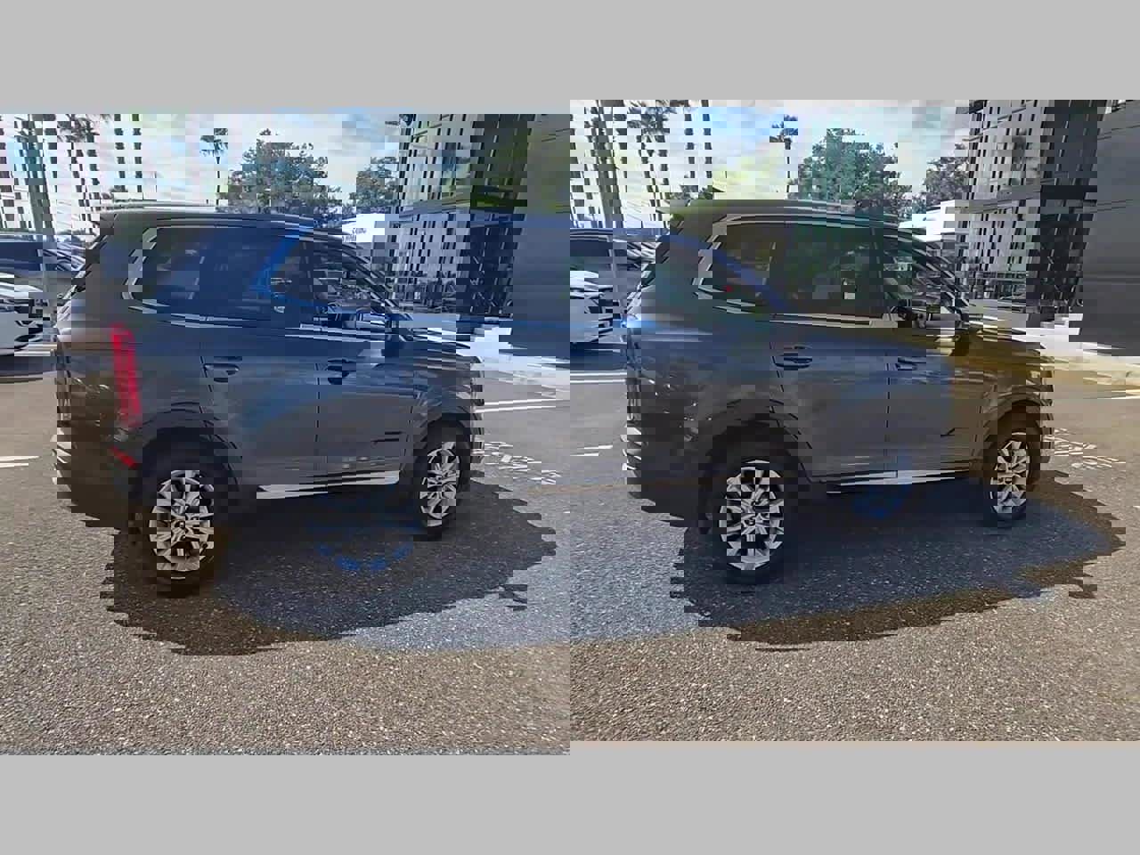 Used 2021 Kia Telluride LX image 31