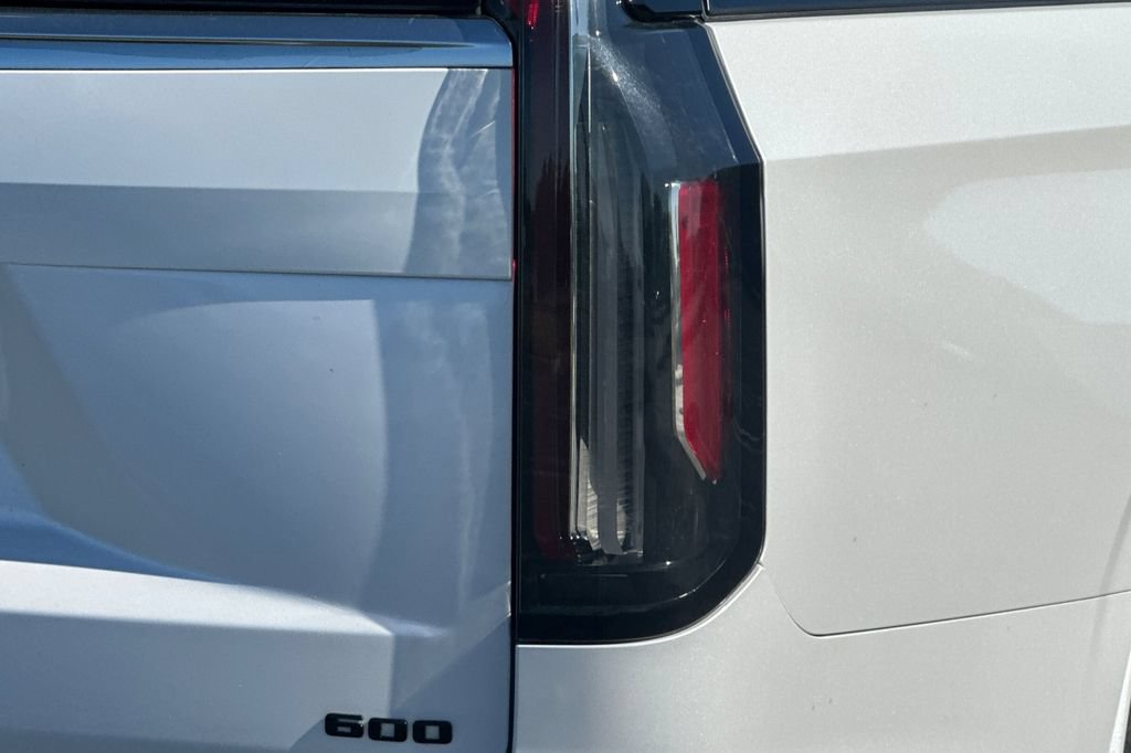 Certified 2021 Cadillac Escalade ESV Premium Luxury w/ Driver Assist Tech Package AWD/4WD image 51