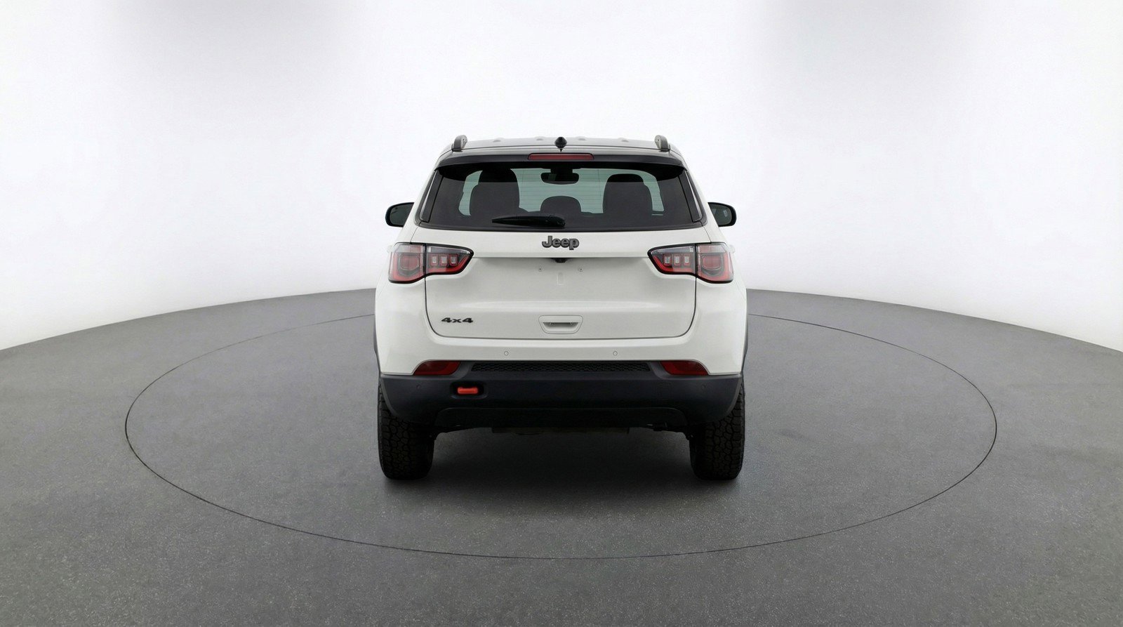 Used 2025 Jeep Compass Trailhawk image 7