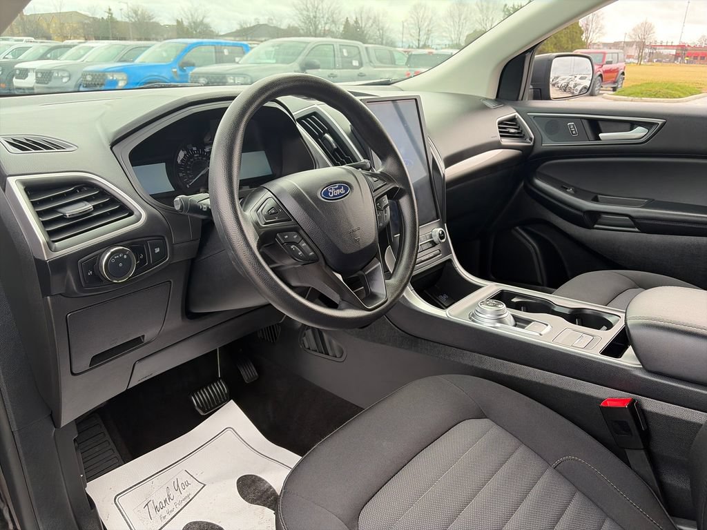 Used 2024 Ford Edge SE AWD/4WD image 14