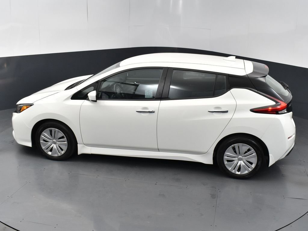 Used 2024 Nissan Leaf S image 47