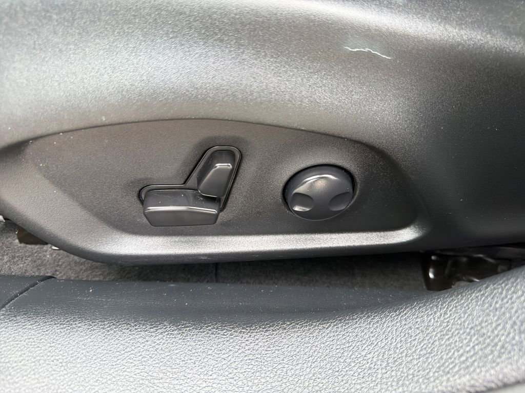 Used 2023 Jeep Compass Latitude AWD/4WD image 27