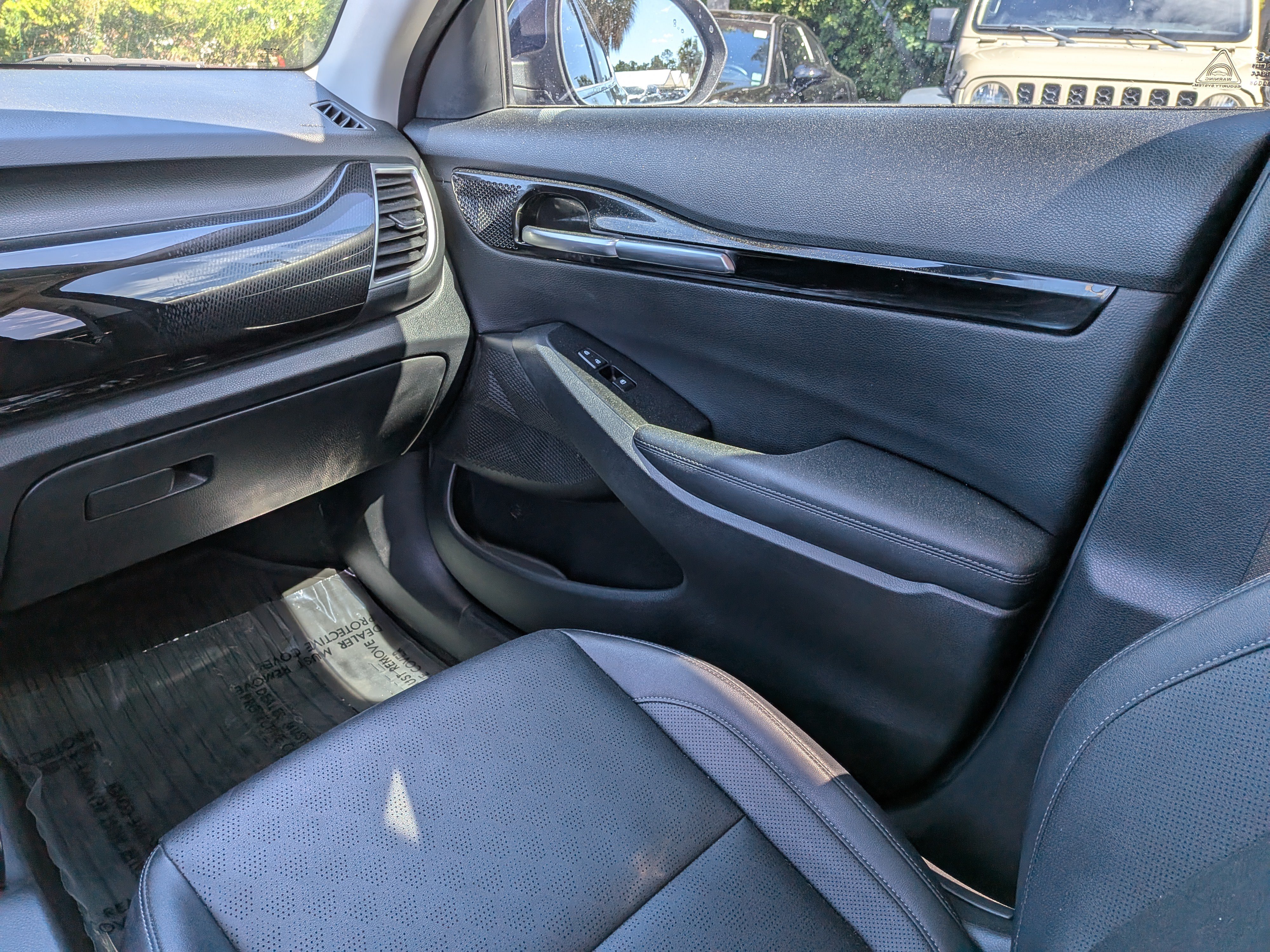 Used 2023 Kia Seltos EX AWD/4WD image 19