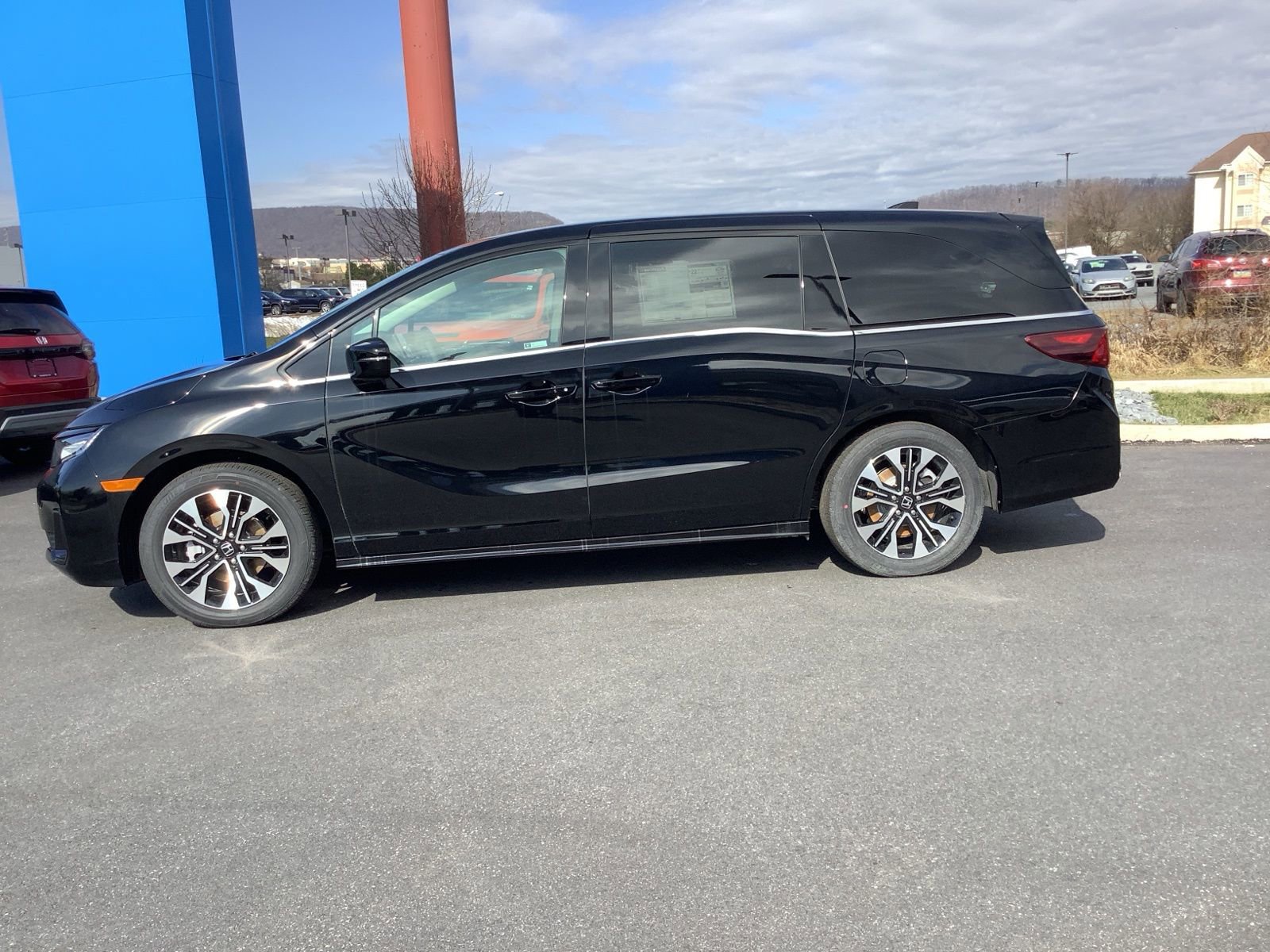 New 2026 Honda Odyssey Elite image 3