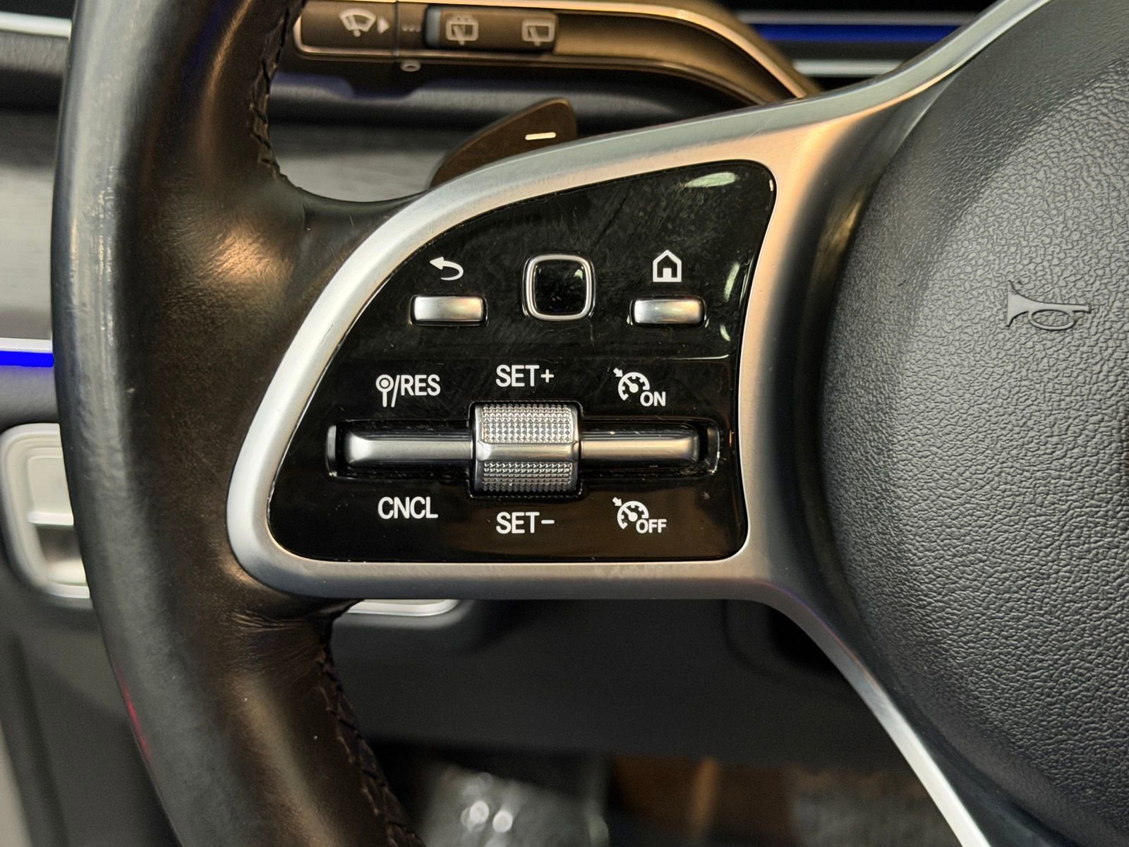 Certified 2020 Mercedes-Benz GLE 350 4MATIC image 30