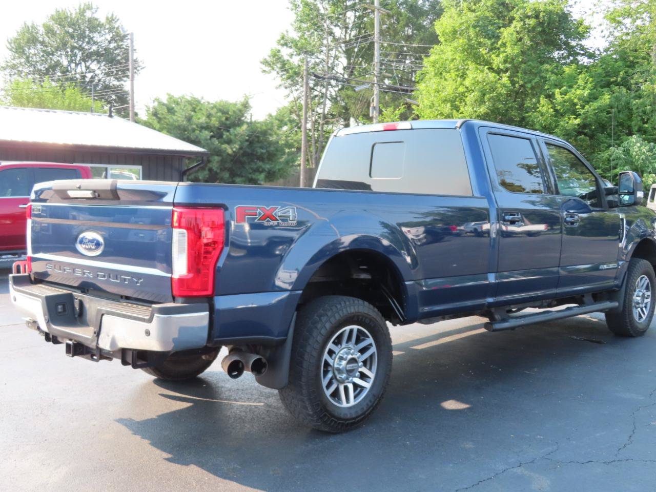 Used 2019 Ford F250 Lariat w/ FX4 Off-Road Package AWD/4WD image 18