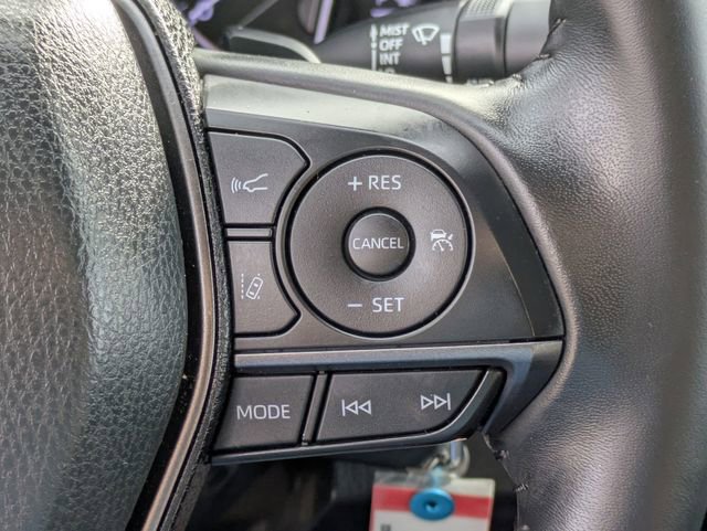 Used 2024 Toyota Camry SE image 19
