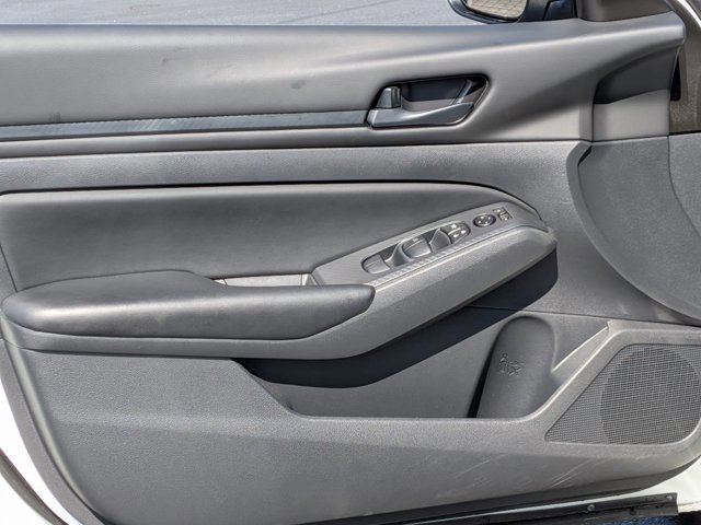 Certified 2025 Nissan Altima 2.5 S FWD image 12