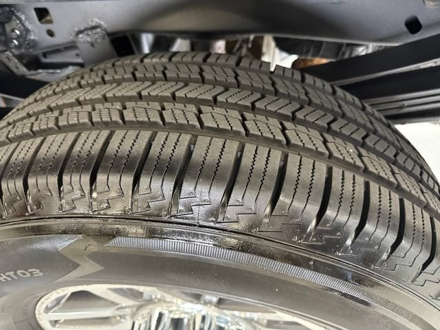 Used 2017 Ford F350 Lariat w/ FX4 4x4 Off Road Package image 8
