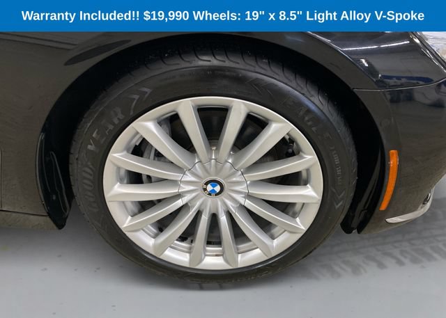 Used 2018 BMW 740i xDrive AWD/4WD image 17
