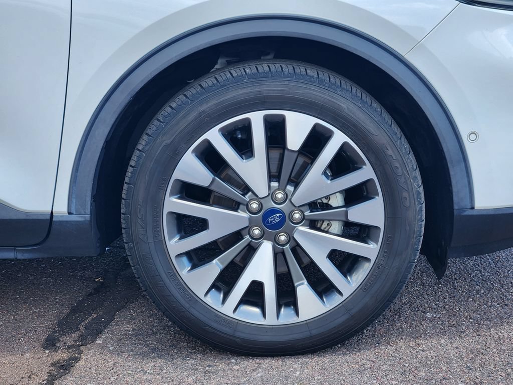 Used 2020 Ford Escape Titanium AWD/4WD image 30