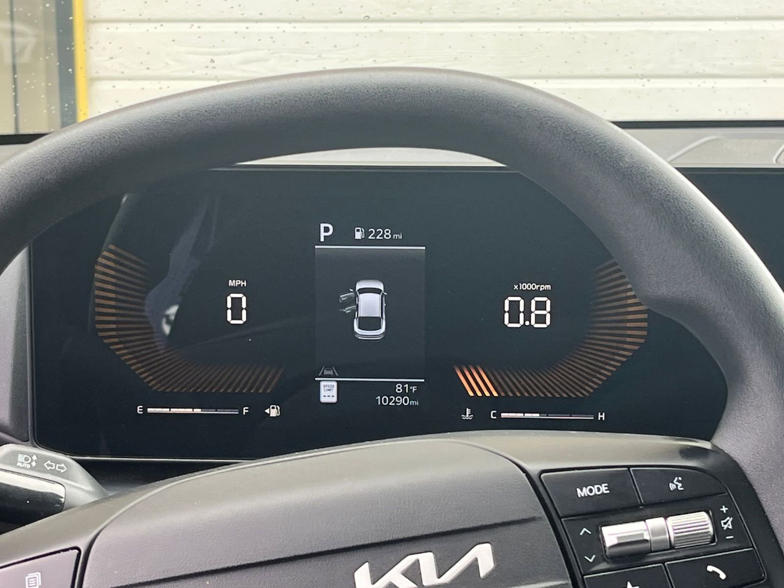 Used 2025 Kia K4 LXS image 39
