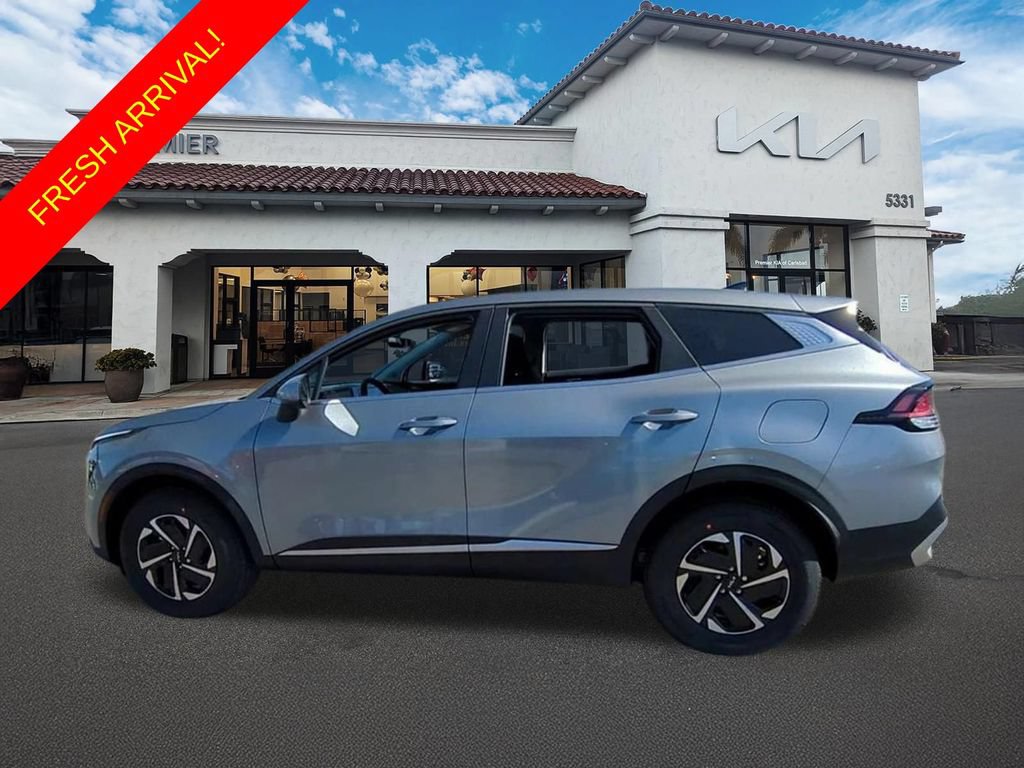 Used 2025 Kia Sportage LX AWD/4WD image 5
