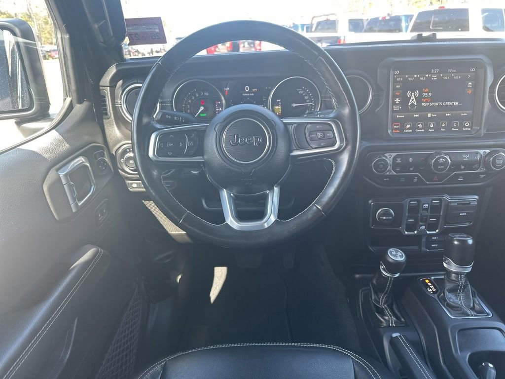 Used 2022 Jeep Wrangler Unlimited Sahara w/ Cold Weather Group AWD/4WD image 17