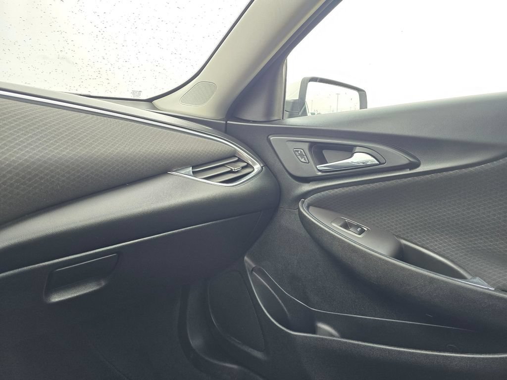 Used 2021 Chevrolet Malibu LT FWD image 27