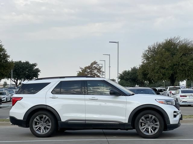Used 2021 Ford Explorer XLT w/ Equipment Group 202A RWD image 3