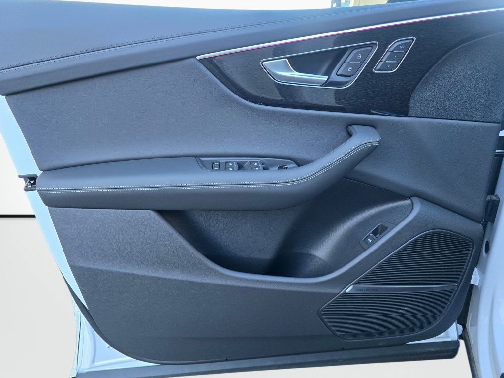 New 2027 Audi Q8 Prestige AWD/4WD image 16