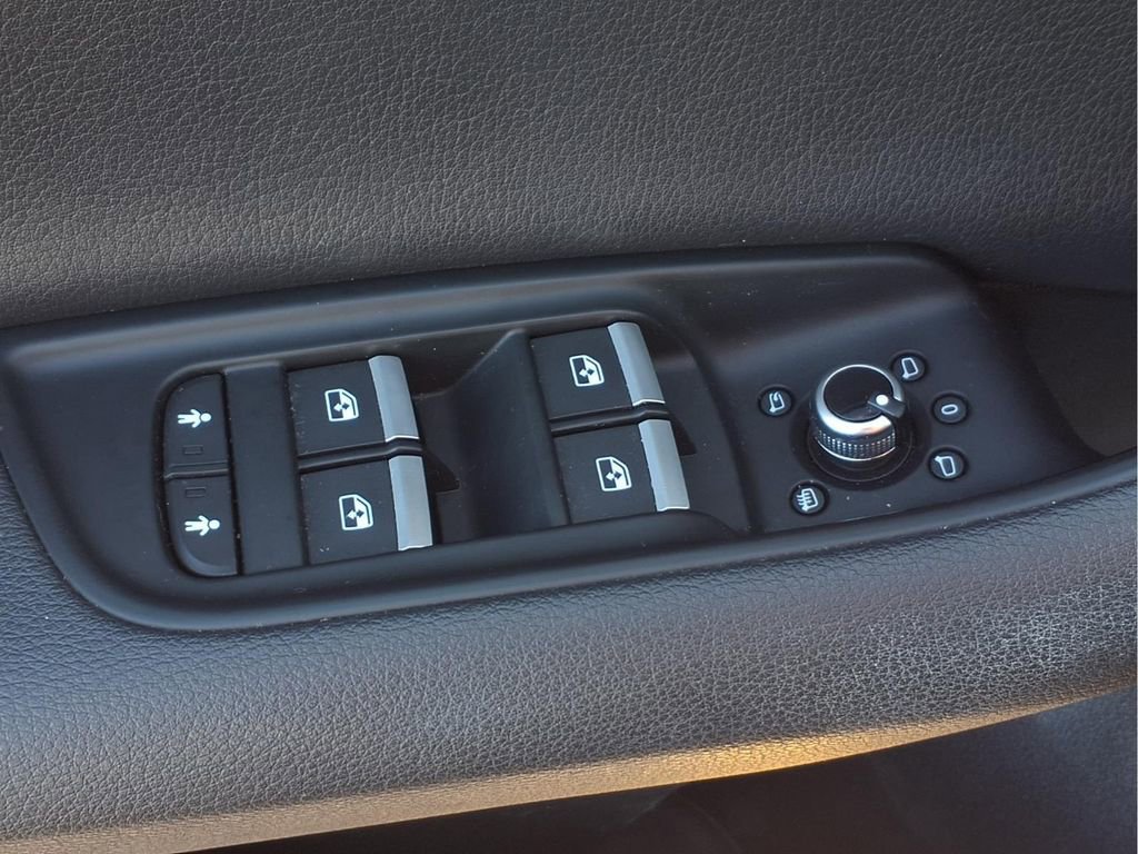 Used 2018 Audi Q7 2.0T Premium Plus w/ Premium Plus Package image 18