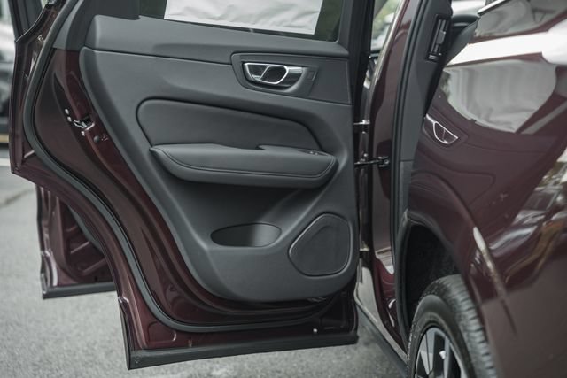 New 2026 Volvo XC60 T8 Plus w/ Protection Package Premier AWD/4WD image 37