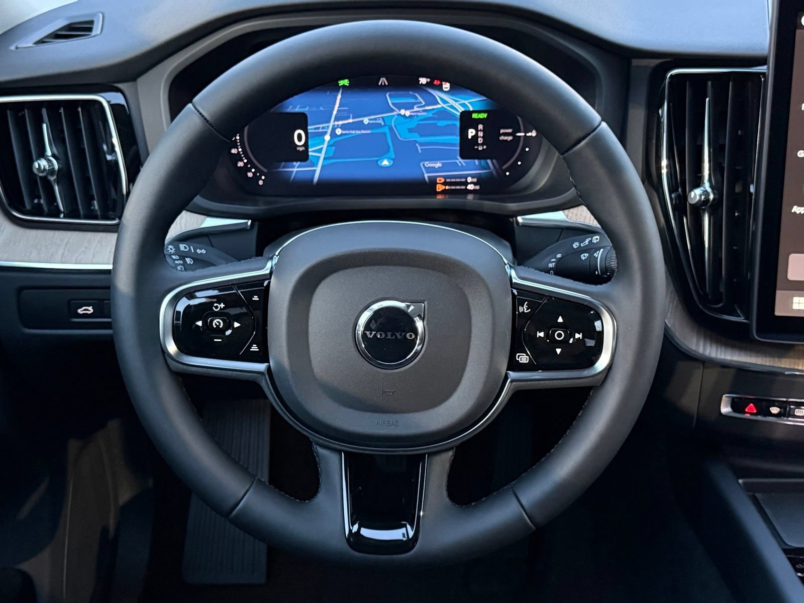 New 2026 Volvo XC60 T8 Plus w/ Climate Package PRO AWD/4WD image 32