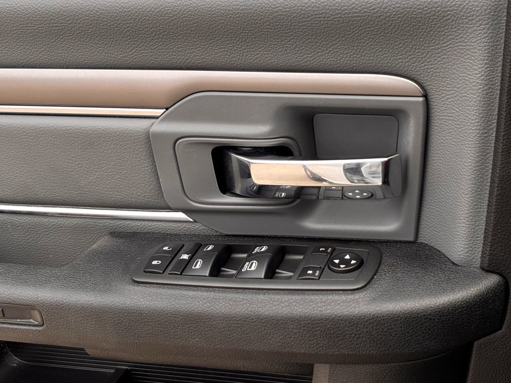Used 2022 RAM 1500 Classic SLT image 20